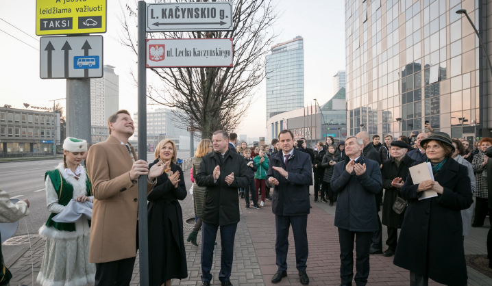Dar vieną gatvę papuošė VGTU dėstytojų ir studentų kurtos lentelės
